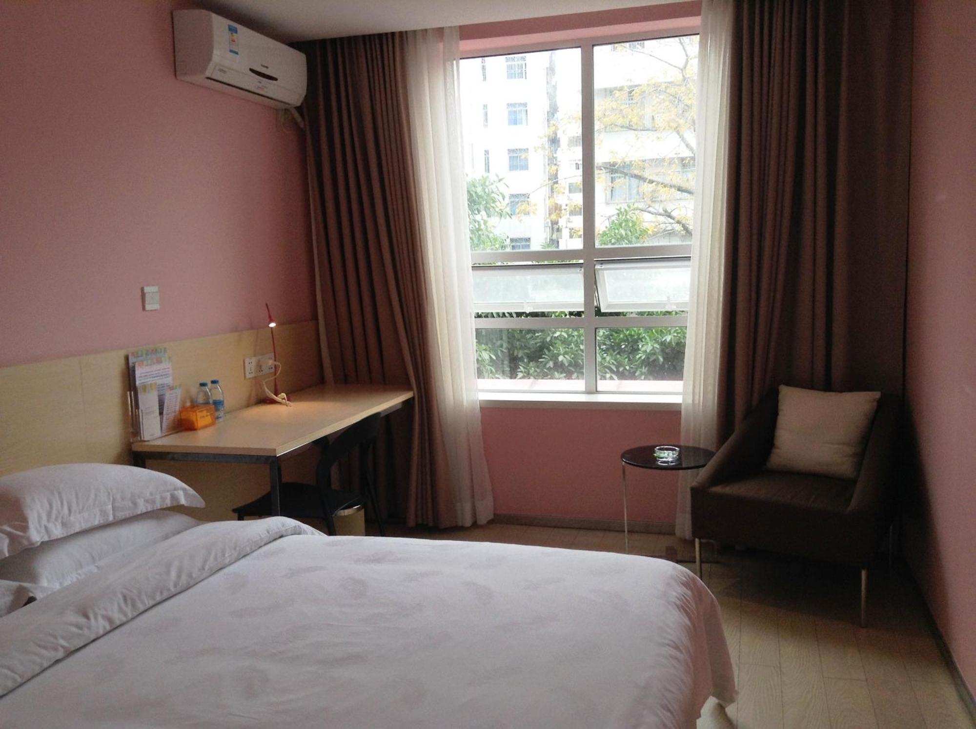 Colour Inn - She Kou Branch Shénzhen Habitación foto